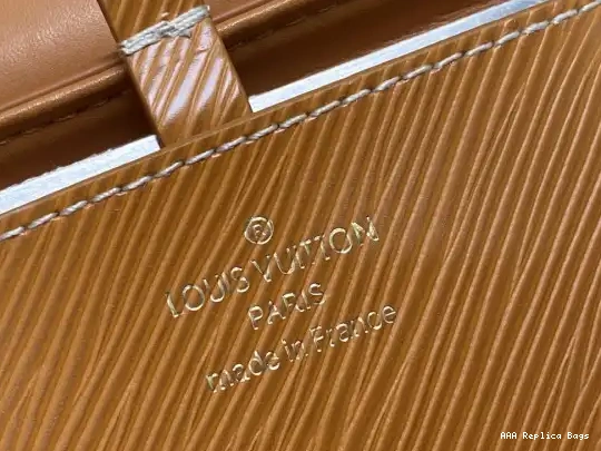 Aaa replica ru VUITTON TWIST LOUIS MM-23*17*9.5CM 0523